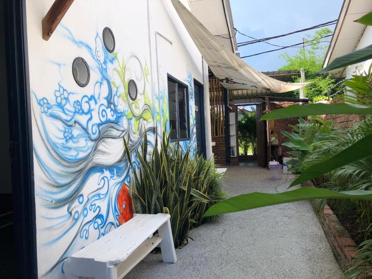 Rembulan Langkawi Guesthouse Pantai Cenang  Eksteriør billede