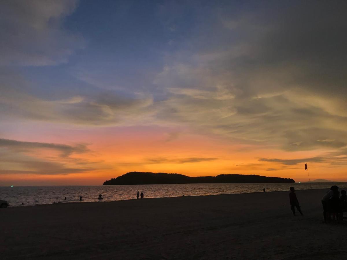 Rembulan Langkawi Guesthouse Pantai Cenang  Eksteriør billede